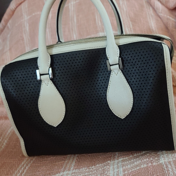 MK HANDBAG - Picture 5 of 8